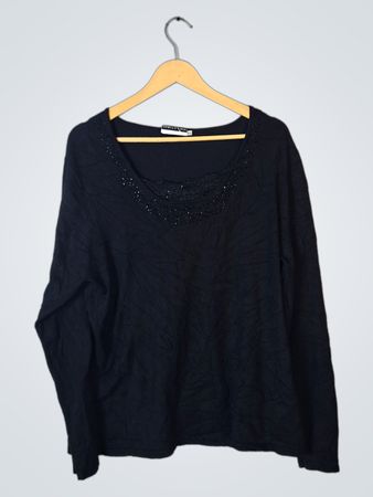 Black Long-Sleeve Top