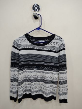 Croft & Barrow Black and White Striped Sweater