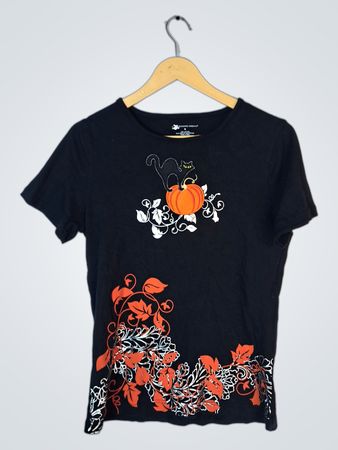 Black Graphic T-Shirt with Pumpkin and Cat Design