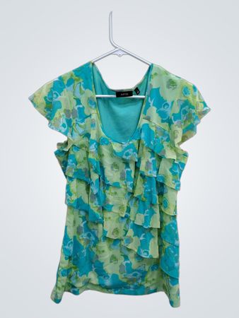 APT 6 Floral Ruffled Top