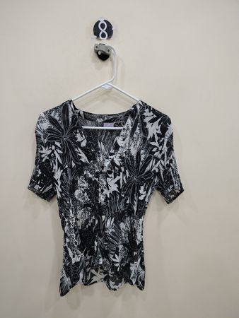 Laura Scott Black and White Floral Blouse
