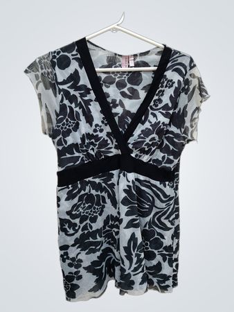 Sweet by Becky French Floral V-Neck Blouse