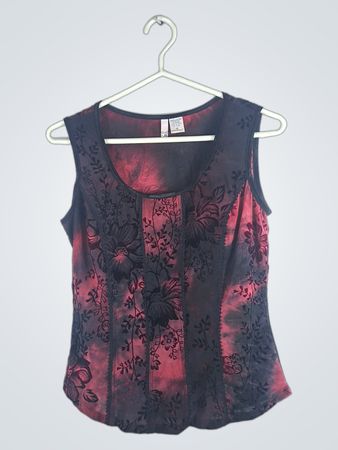 Semi JO Red and Black Floral Top