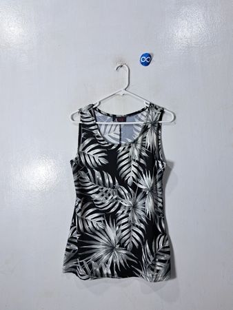 Black and White Tropical Leaf Sleeveless Top