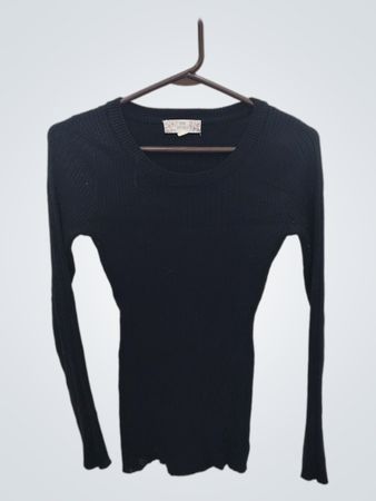 Pink Republic Black Ribbed Knit Top