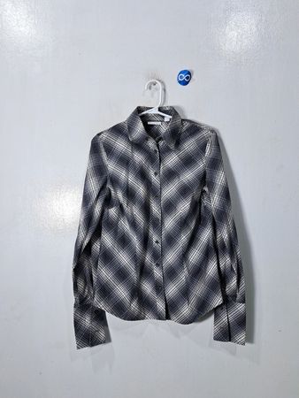 New York & Company Gray Plaid Button-Down Shirt