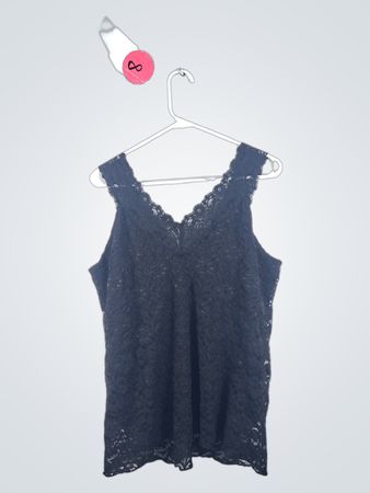 Black Lace V-Neck Sleeveless Top