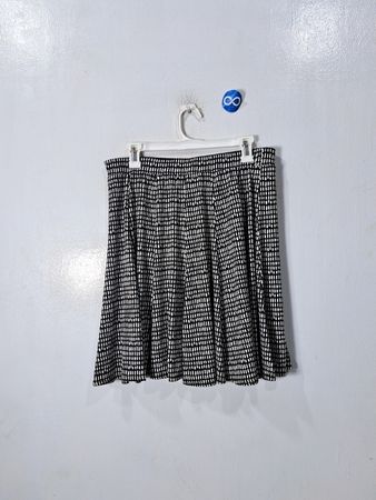 Context Black and White Polka Dot Skirt