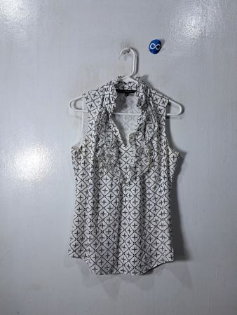 White House Black Market Geometric Print Sleeveless Blouse