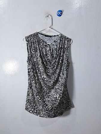 Jennie & Marlis Black and White Paisley Top
