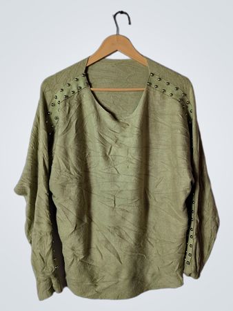 Green Long-Sleeve Top