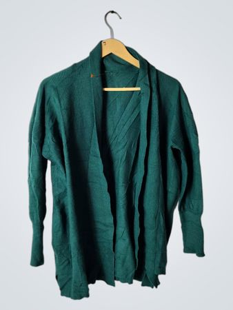 Green Long-Sleeve Top