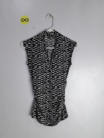 Vince Camuto Geometric Print Sleeveless Blouse