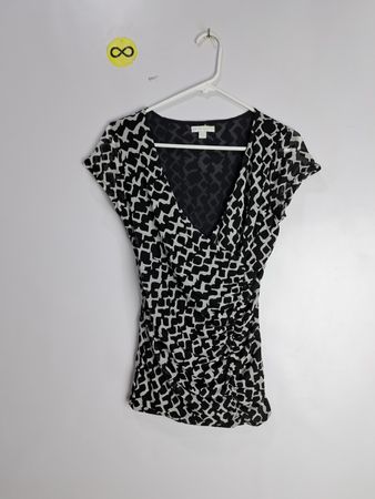 New York & Company Black and White Patterned Top