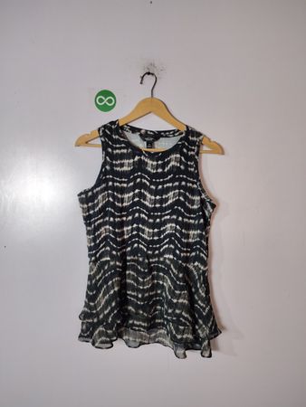 Simply Vera Vera Wang Black and White Zigzag Sleeveless Top