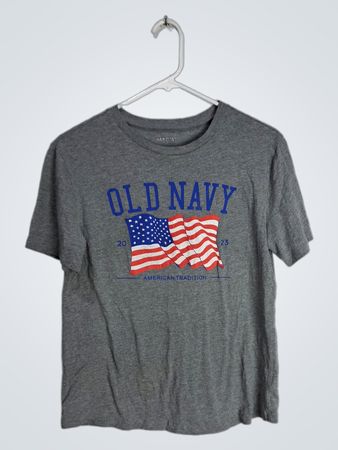 Old Navy Gray T-Shirt