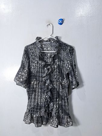 NY Collection Ruffled Geometric Blouse