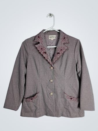 Ladies Fashion Embroidered Blazer