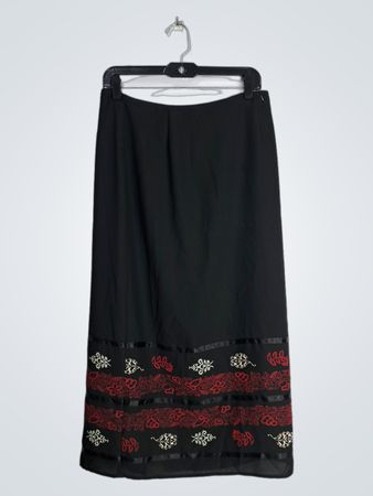 Sag Harbor Black Skirt with Red and White Floral Pattern