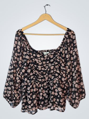 American Eagle Floral Blouse