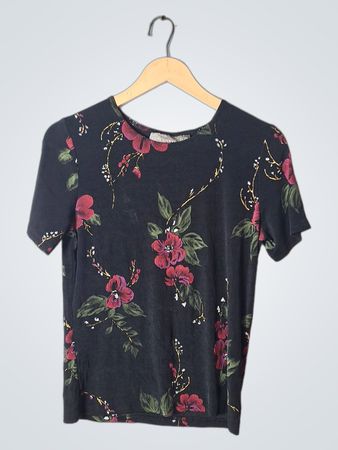 Kathy Ireland Essentials Floral Top