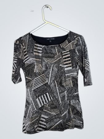 Cable & Gauge Geometric Print Top