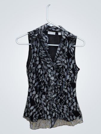 New York & Company Black and Gray Floral Top