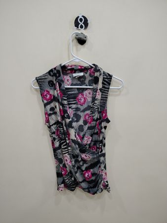 Jon Den Floral Sleeveless Top