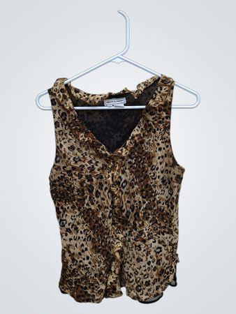 Norah Noh Leopard Print Sleeveless Blouse