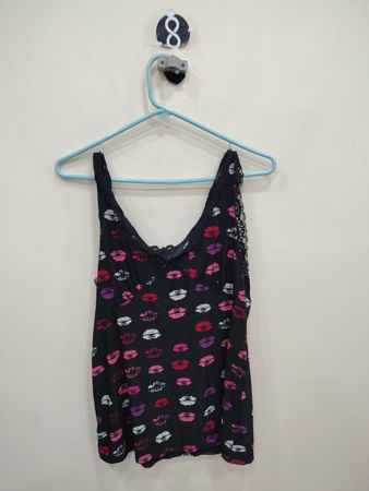 Black Lip Print Tank Top