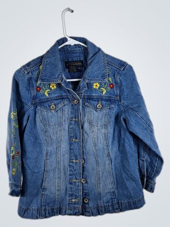 Livepille Embroidered Denim Jacket