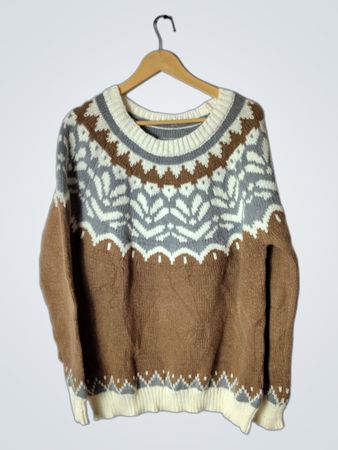 Brown Knit Sweater with White and Gray Pattern