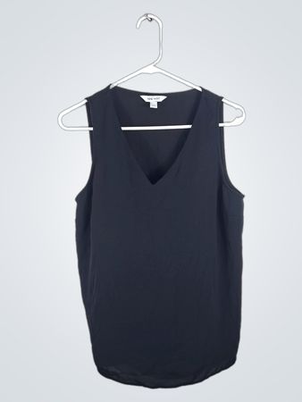 Nine West Black Sleeveless V-Neck Blouse