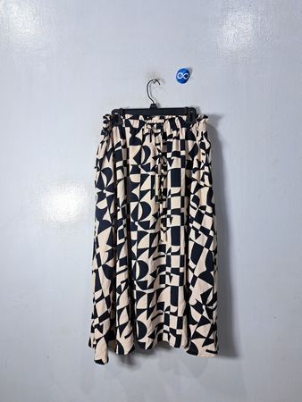 Free Oak Black and White Geometric Skirt
