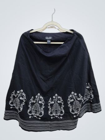 Rafaeila Embroidered Poncho