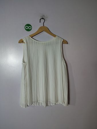Zara White Pleated Sleeveless Top