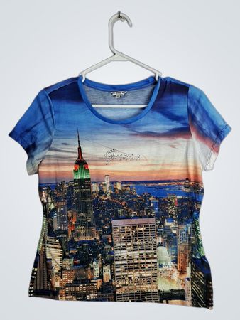 GUESS New York Skyline Graphic T-Shirt