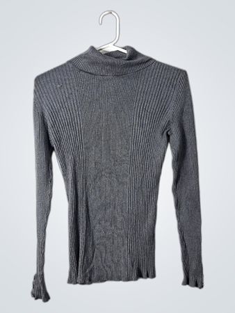 Gray Ribbed Turtleneck Sweater
