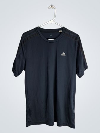 Adidas T-Shirt