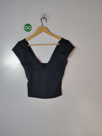 Unbranded Black V-Neck Crop Top