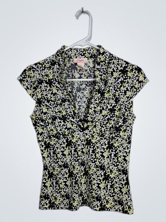 Candie's Floral Blouse