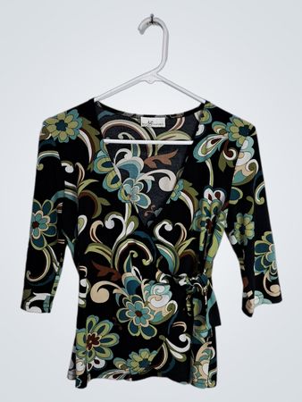 BYER California Floral Blouse