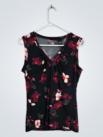 New York & Company Floral Sleeveless Top