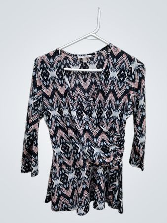 Long-Sleeve Geometric Top