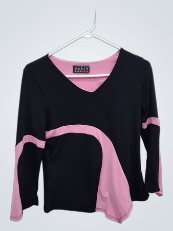 Maria Gabrielle Black and Pink Long-Sleeve Top
