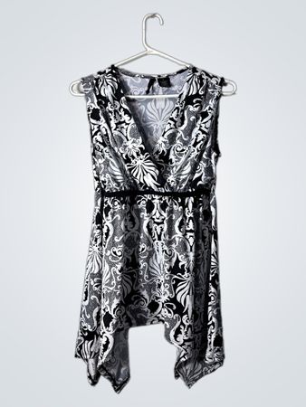 New Directions Black and White Floral Dress
