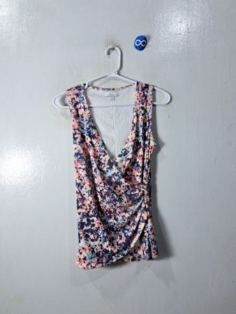 New York & Company Floral Sleeveless Top