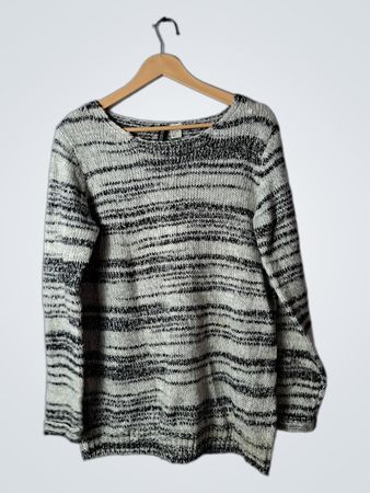 H&M Gray and White Striped Sweater