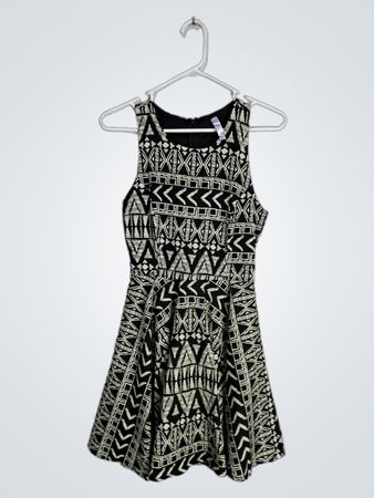 Alya Black and White Patterned Dress