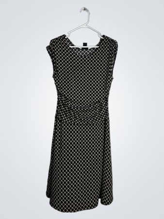 ENFOCUS STUDIO Black and White Geometric Pattern Dress